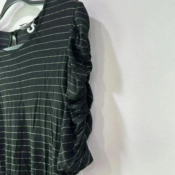 Espresso Black Ruched Sleeve Keyhole Closure Top Size S NWOT - Picture 4 of 8